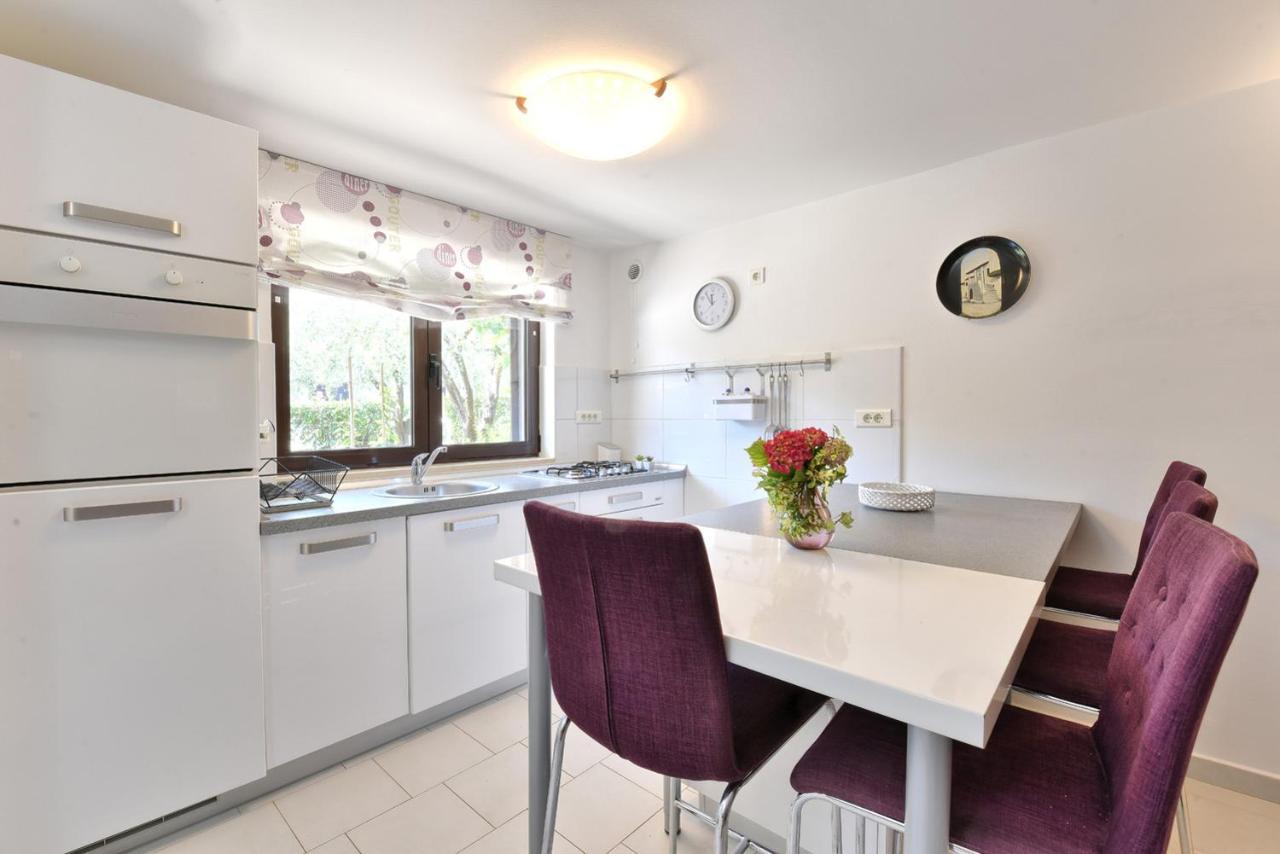 Brezac Olive Garden Apartment 파자나 외부 사진