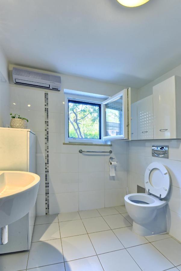 Brezac Olive Garden Apartment 파자나 외부 사진